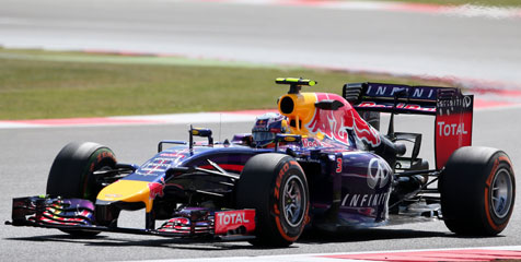 Lebih dari 60 Trofi Red Bull Racing Dicuri dari Markas