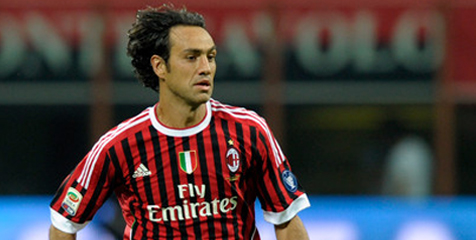 Nesta Ingin Latih AC Milan