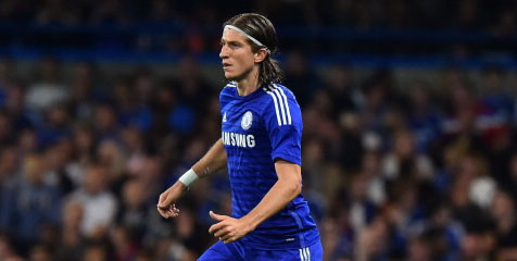 Filipe Luis: Mourinho Dicintai Sekaligus Dibenci