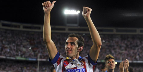 Diincar United, Diego Godin Ingin Bertahan di Atletico