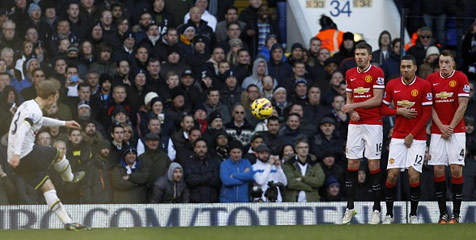 Review: Laju Man United Tertahan di White Hart Lane