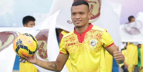 Di Sriwijaya FC, Ferdinand Sinaga Janji Lebih Kalem