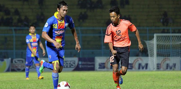 Arema Cronus Tak Akan Lepas Arif Suyono
