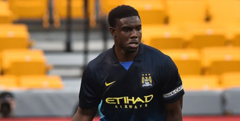 Chelsea Kini Targetkan Micah Richards