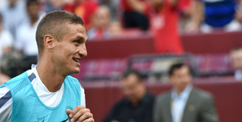 Vidic Tukar Tempat Dengan Lucas Leiva?