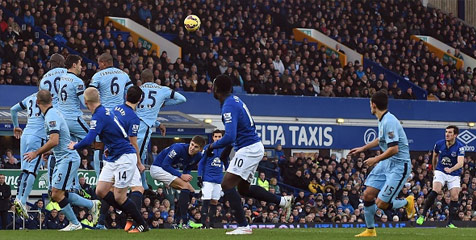 Baines, Bek Ahli Assist Nomor Satu Premier League