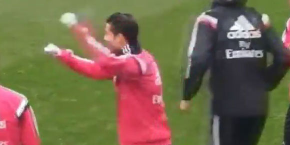 Tarian Unik Ronaldo di Sesi Latihan Madrid