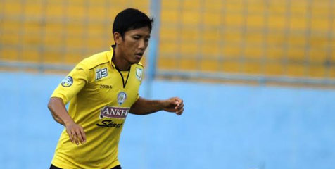 Posisi Ahmad Bustomi Terancam