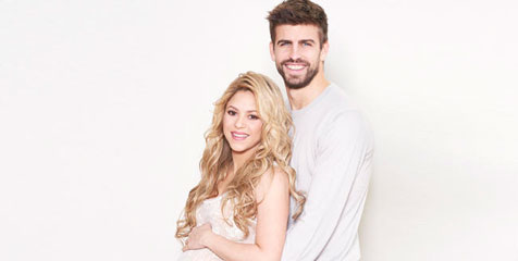 Pose Intim Pique dan Shakira untuk Kegiatan Amal