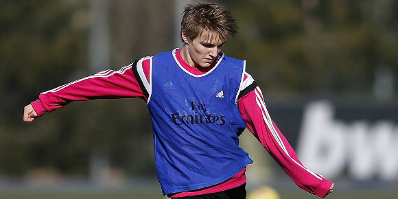 Galeri: Latihan Perdana Martin Odegaard di Madrid