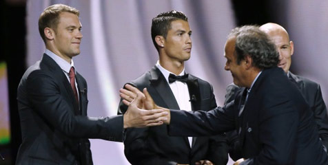 Zidane: Neuer Fantastis, Tapi Ronaldo Alien