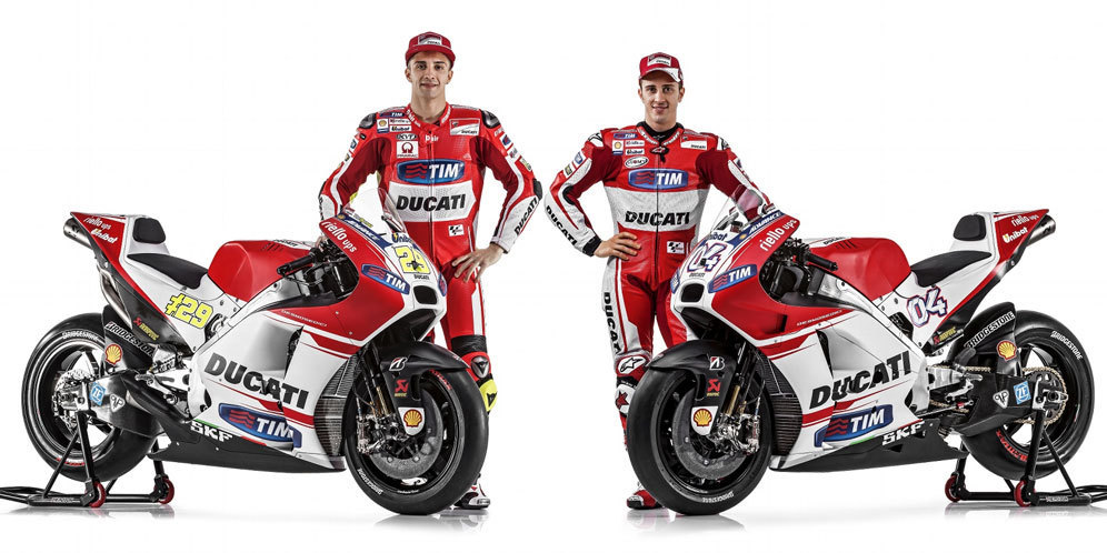 Inilah Penampakan Desmosedici GP15 Dovizioso-Iannone
