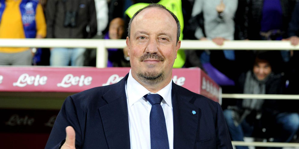 Benitez Tegaskan Napoli Incar Posisi AS Roma