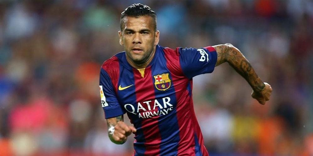 Digantung Barca, Agen Alves Kecewa Berat