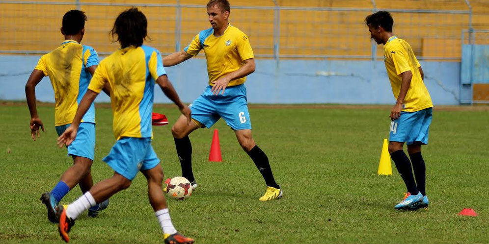 Depak Gama, Gresik United Pilih Dzumafo