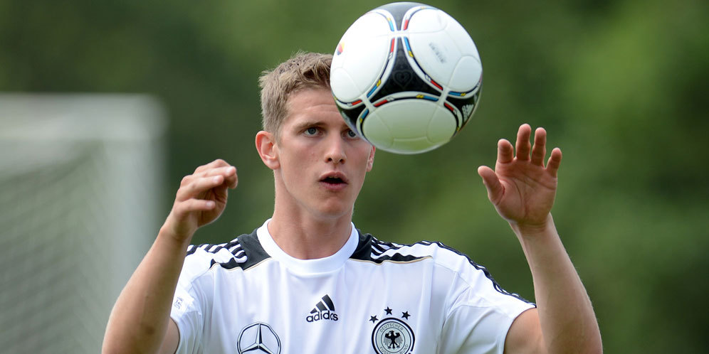 Leverkusen Bantah Lars Bender Merapat ke Barca