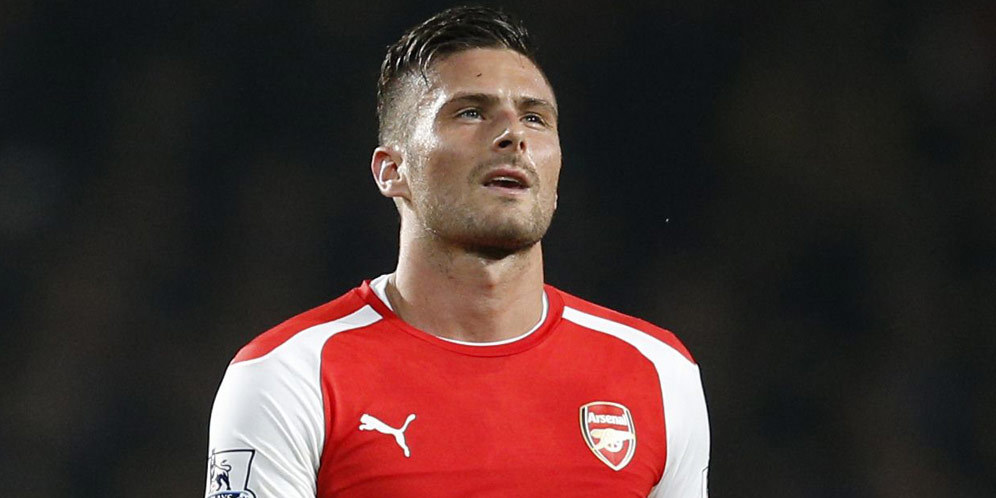 Wilshere Merokok, Giroud Tak Kaget