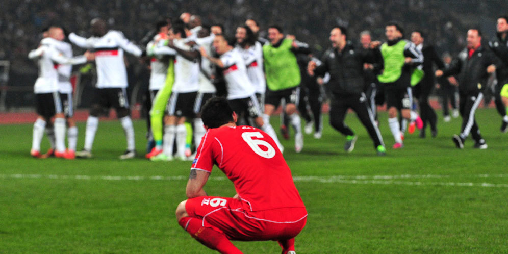 Review: Penalti Lovren Gagal, Liverpool Disingkirkan Besiktas