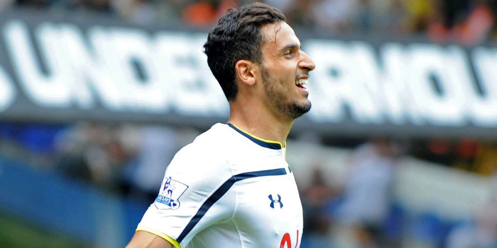 Chadli: Spurs Sudah Pernah Kalahkan Chelsea Chadli: Spurs Sudah Pernah Kalahkan Chelsea