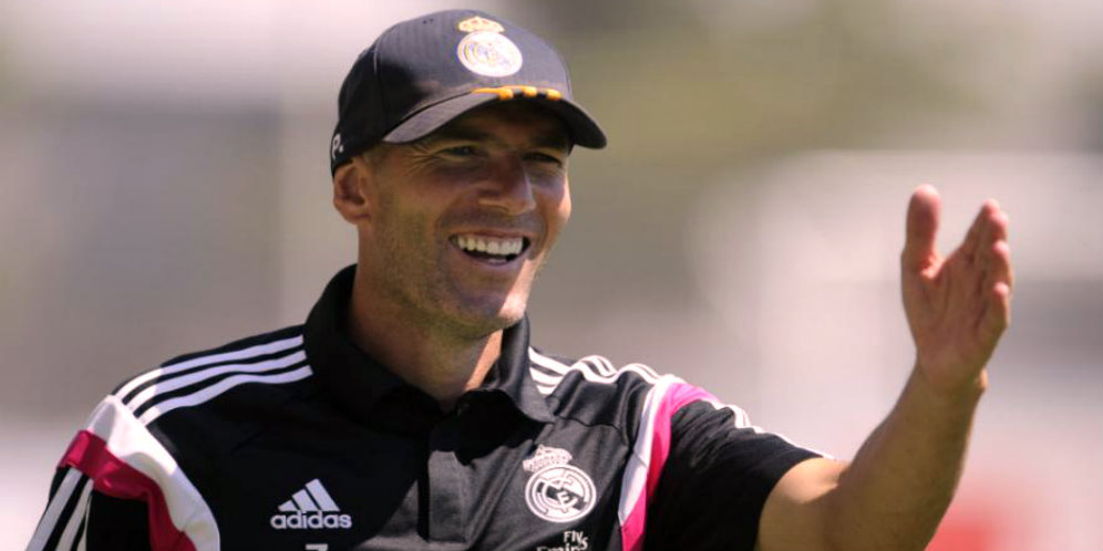 Cruyff Kembali Kecam Madrid Soal Zidane Cruyff Kembali Kecam Madrid Soal Zidane