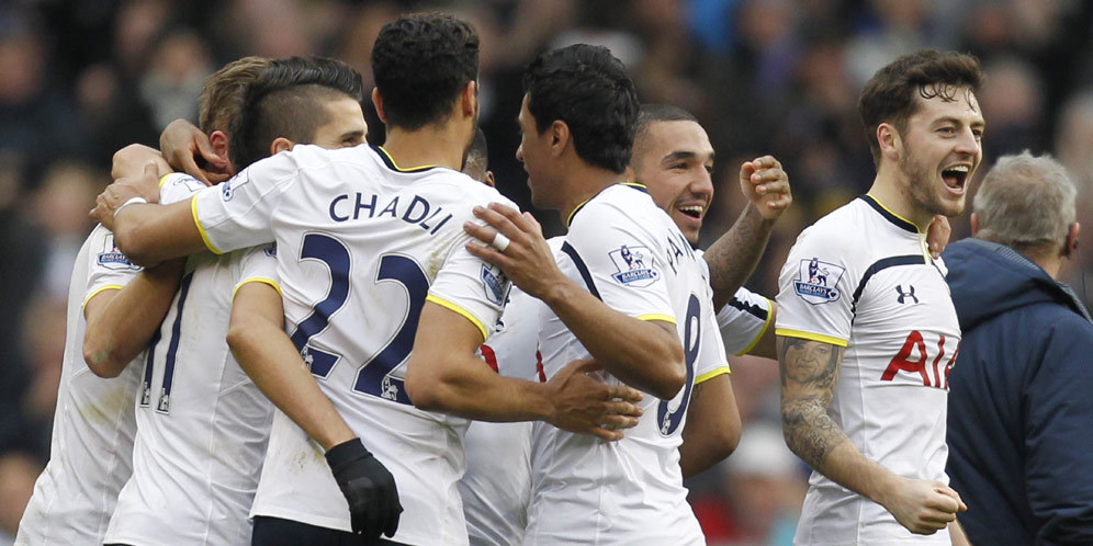 Townsend Incar Hattrick Kalahkan MU di Old Trafford