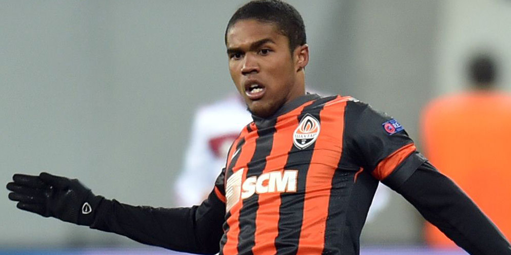 Donetsk Setuju Lego Douglas Costa ke Chelsea