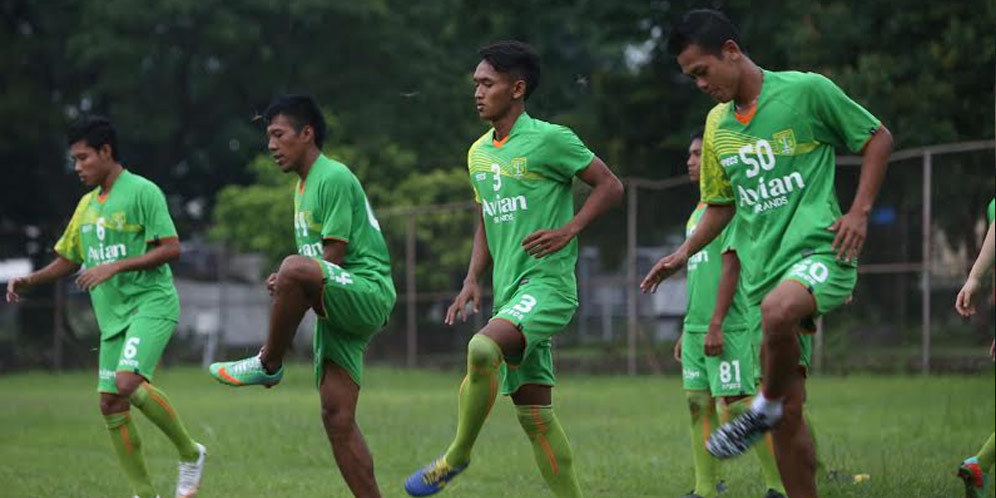 Persebaya Ancam Coret Pemain Lokal