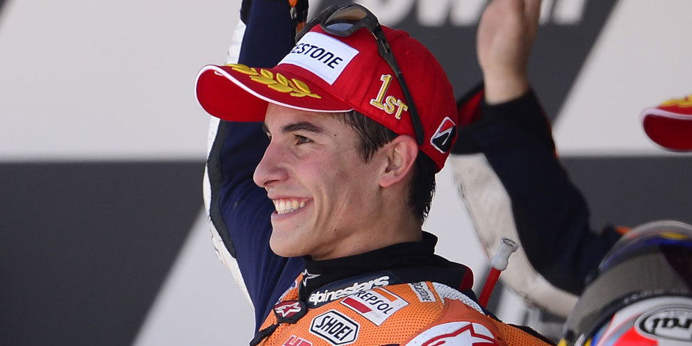 Marquez Luncurkan Helm Baru untuk MotoGP 2015