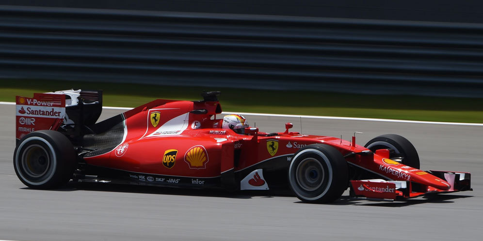 Menang Bareng Ferrari, Vettel Emosional