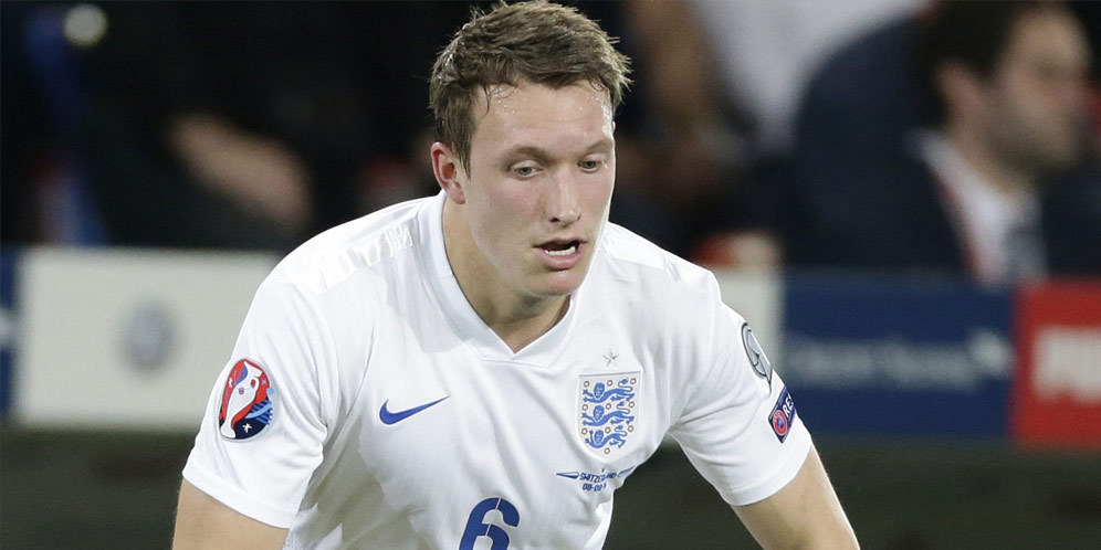 Phil Jones Ingin Amankan Satu Tempat di Skuat Inggris