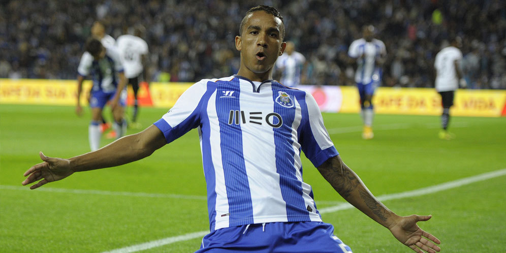 Bos Porto: Danilo Berkembang Secara Taktik dan Fisik 