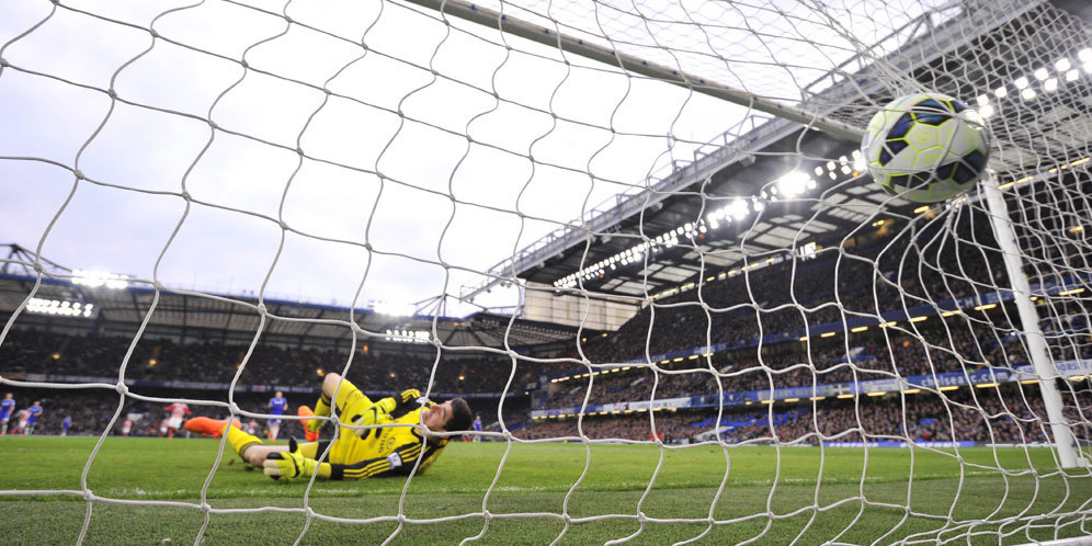 Kebobolan Gol Fantastis Adam, Mourinho Sentil Courtois