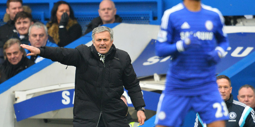 Mourinho Perintahkan Chelsea All Out Lawan QPR