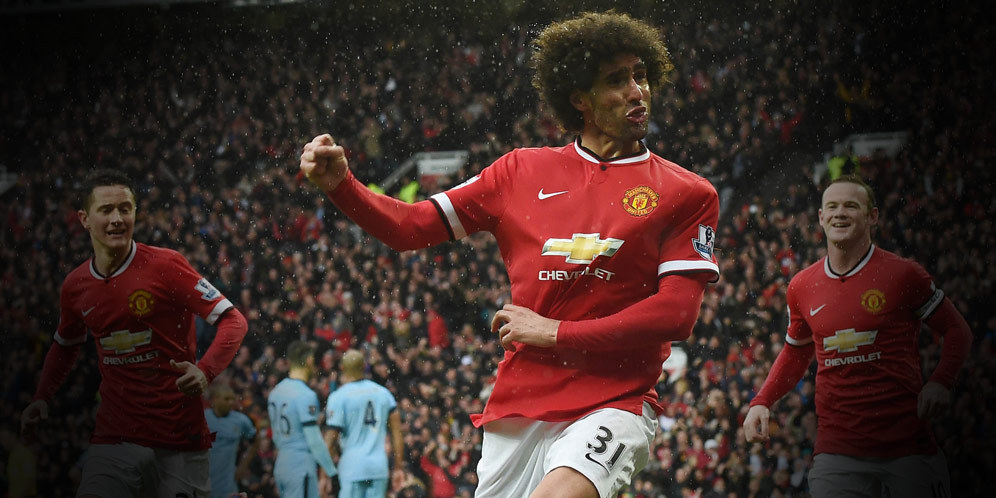 Moyes Beber Alasan Fellaini Melempem di MU Musim Lalu