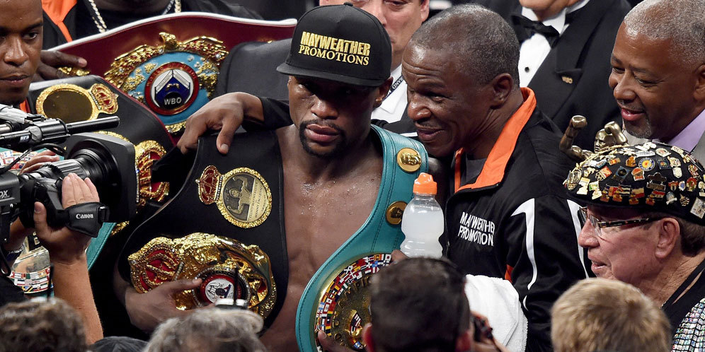 Mayweather Akan Pensiun di Bulan September