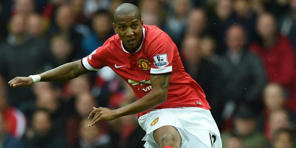 Eks MU Terpukau Dengan Penampilan Ashley Young