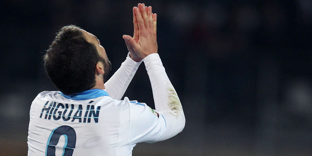 Higuain Diprediksi Bakal Gabung Arsenal