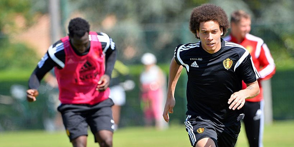 Valencia Saingi Chelsea dan Juventus Kejar Witsel