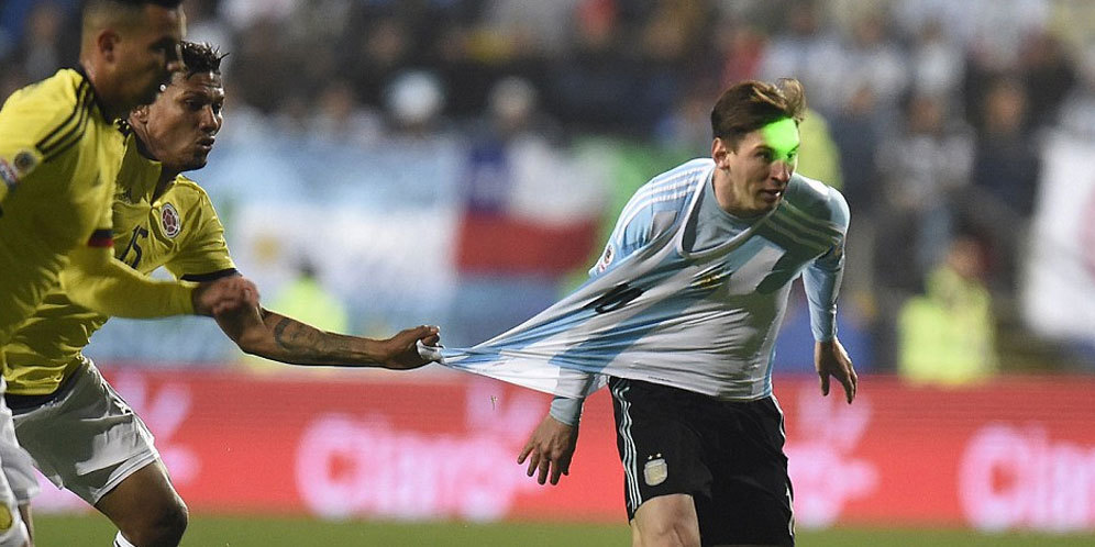 Messi Jadi Target Laser Fans Lawan