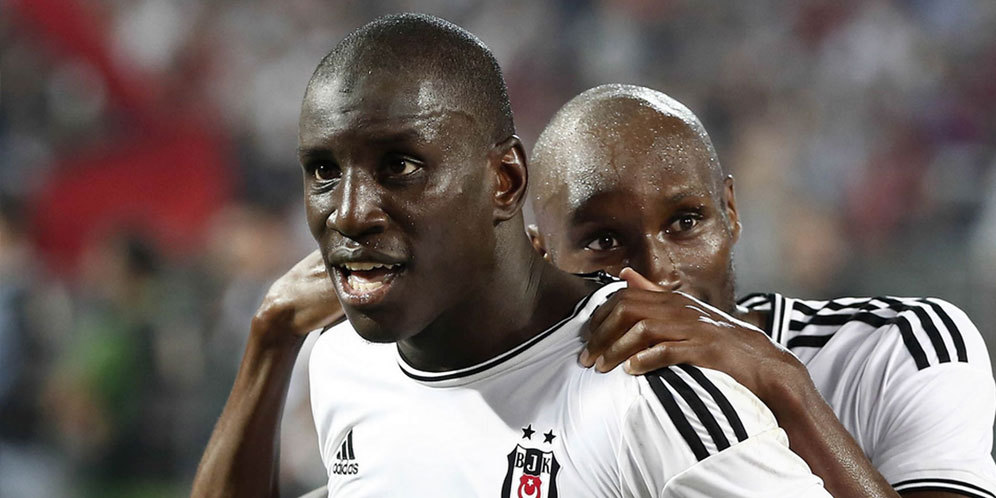  Sanghai Senhua Resmi Kontrak Demba Ba