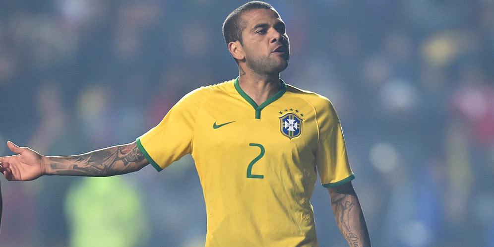 Dani Alves: Tak Ada Gunanya Meratapi Kegagalan