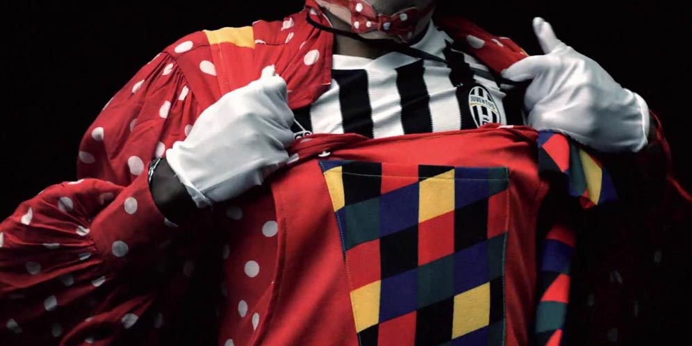 Juventus Bakar Badut Dalam Presentasi Jersey Baru