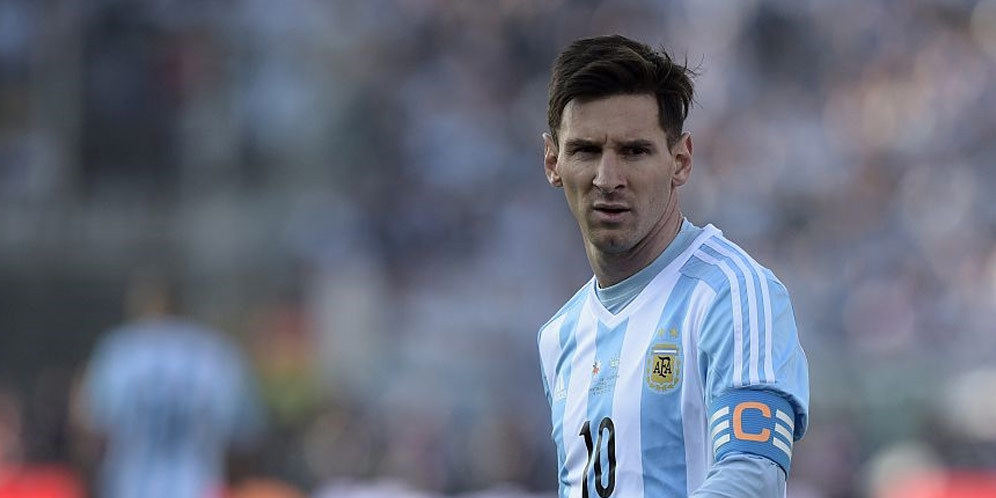 Messi Dinilai Tak Pantas Kapteni Argentina