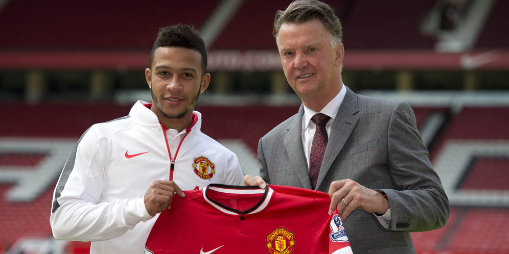 Janji Kerja Keras, Depay Ingin Beri Bukti Pada Van Gaal