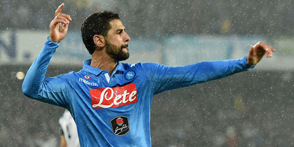 Watford Dapat Miguel Britos Dari Napoli