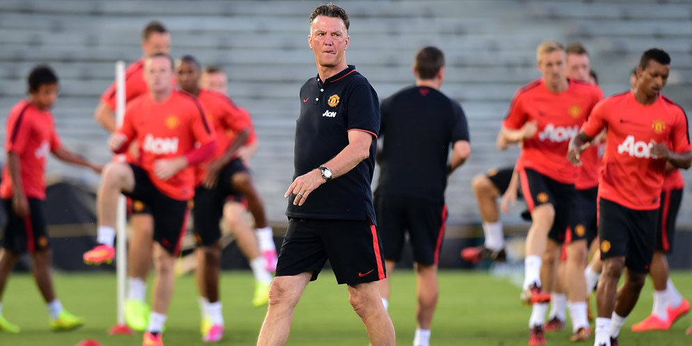 Van Gaal: Barca Tak Sanggup Atasi Depay & Rooney