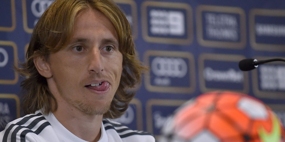 Modric Girang Madrid Kembali Raih Trofi