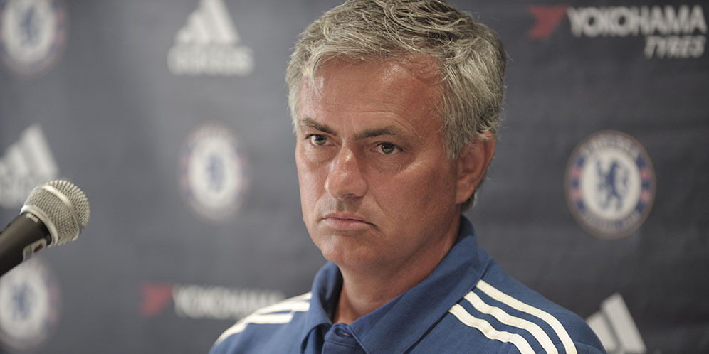 Menurut Mourinho, Liverpool & MU Bisa Menangkan Trofi EPL