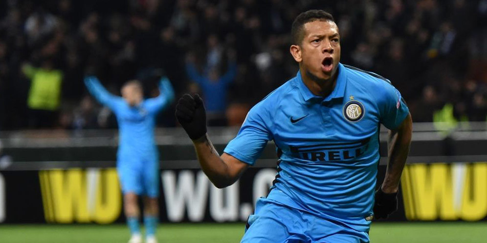 Juventus Siapkan 10 Juta untuk Boyong Guarin dari Inter