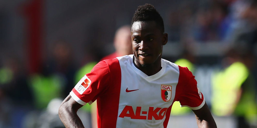 Tawaran Chelsea Untuk Baba Rahman Ditolak Augsburg